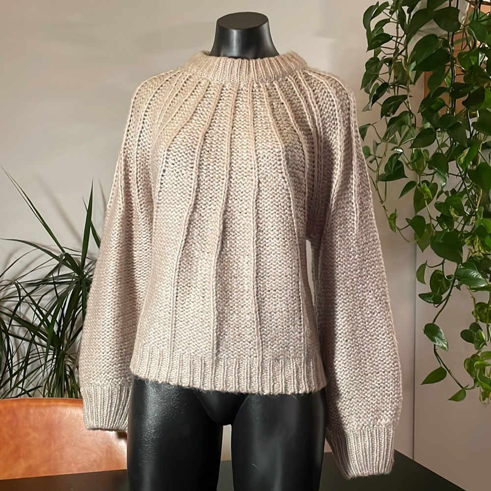 Like New “Dreamers” Cozy Sweater - M